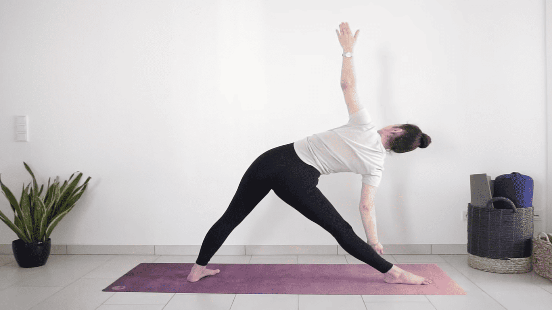 Left Side Triangle Pose