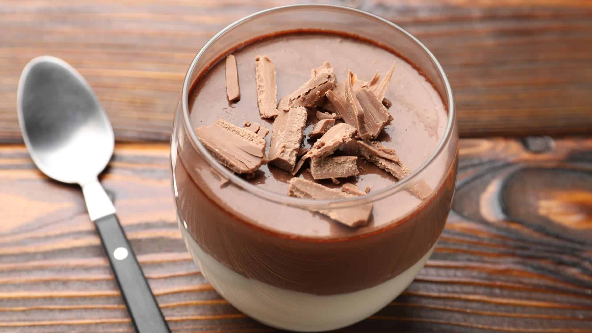 5 minute paleo chocolate blender pudding