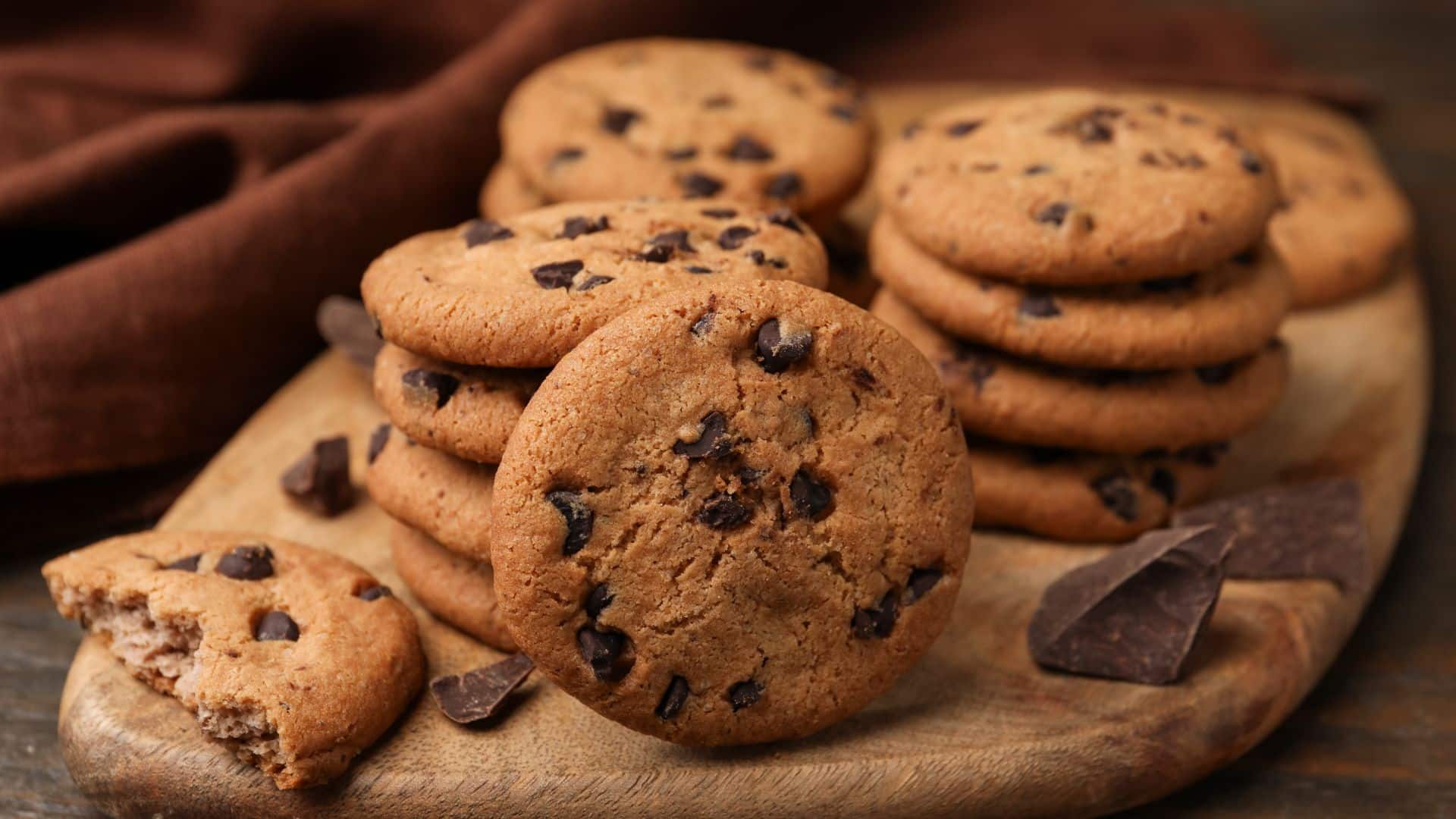 paleo almond flour chocolate chip cookies