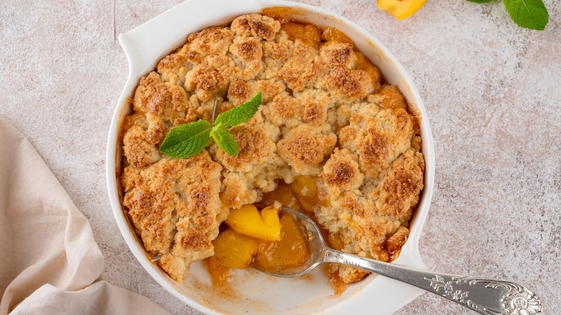 paleo peach crumble